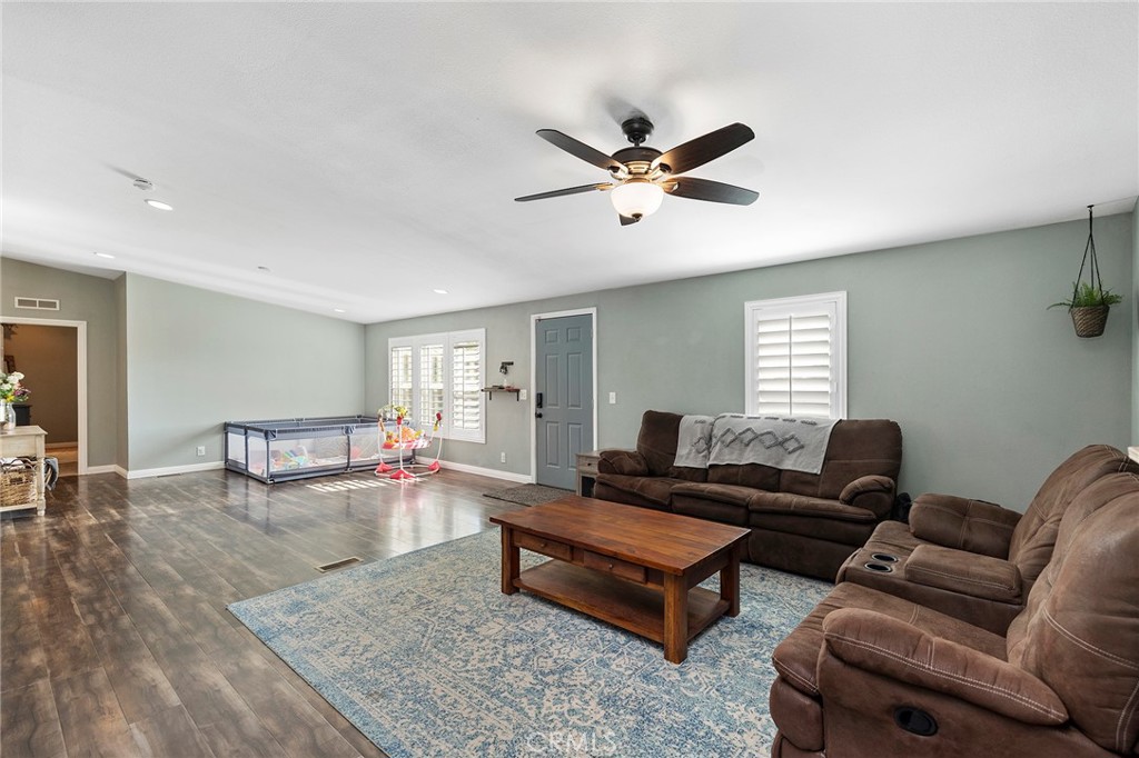 33649 El Centro Avenue