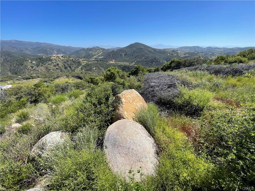 24 Alta Cresta Circle