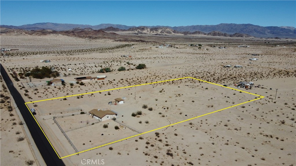 3939 Pinto Mountain Road