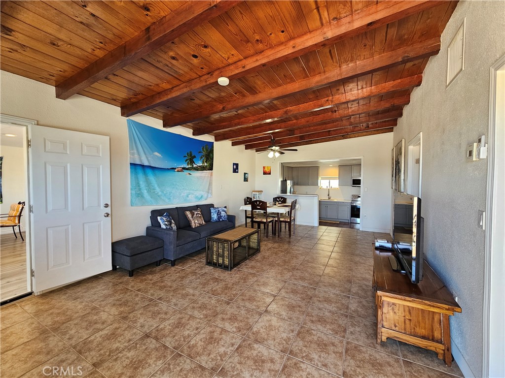 3939 Pinto Mountain Road
