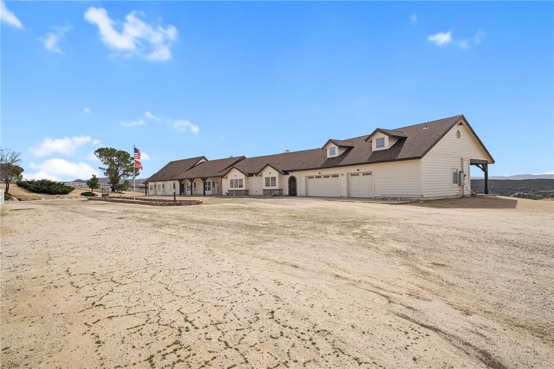 39725 Ivan Drive