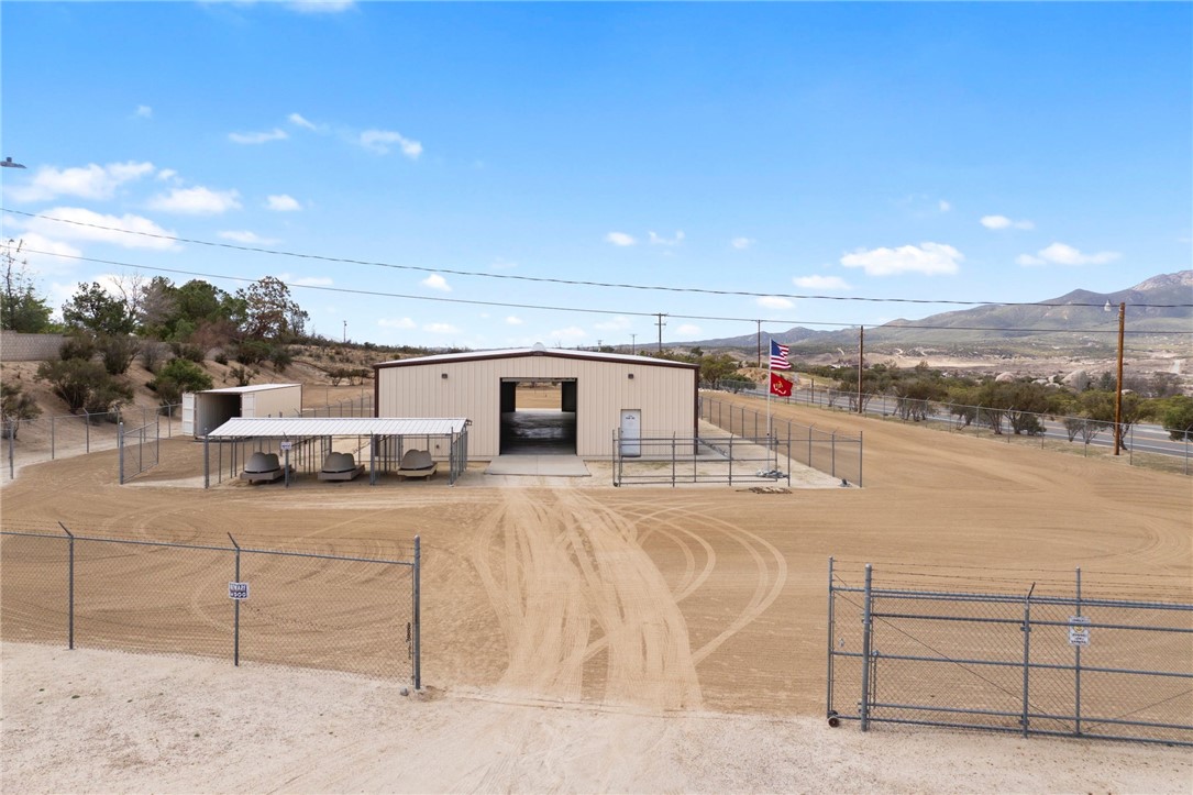 39725 Ivan Drive