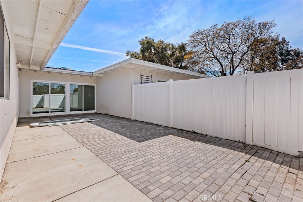 1840 Gum Tree Lane B