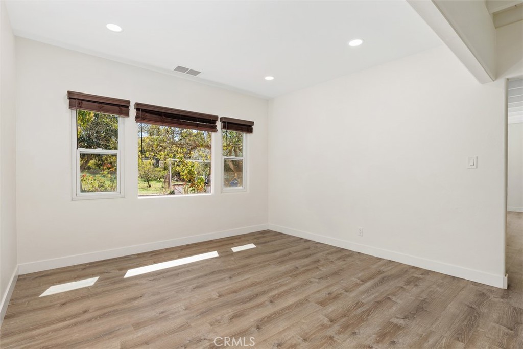 1840 Gum Tree Lane B