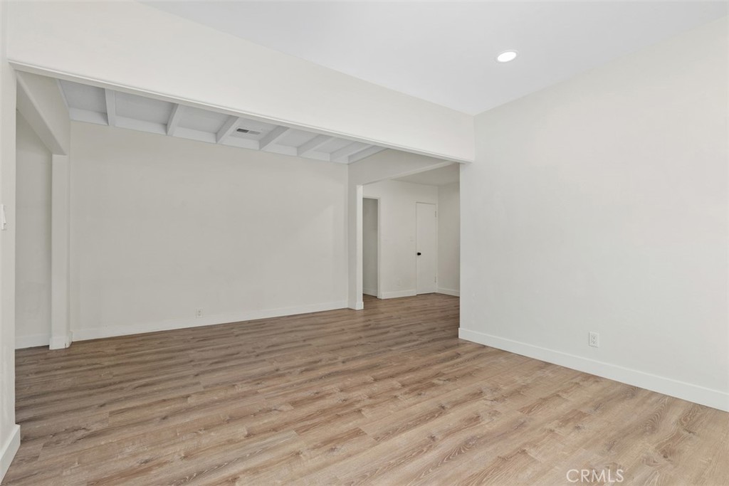 1840 Gum Tree Lane B