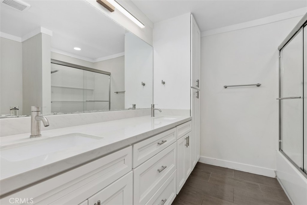 1840 Gum Tree Lane B