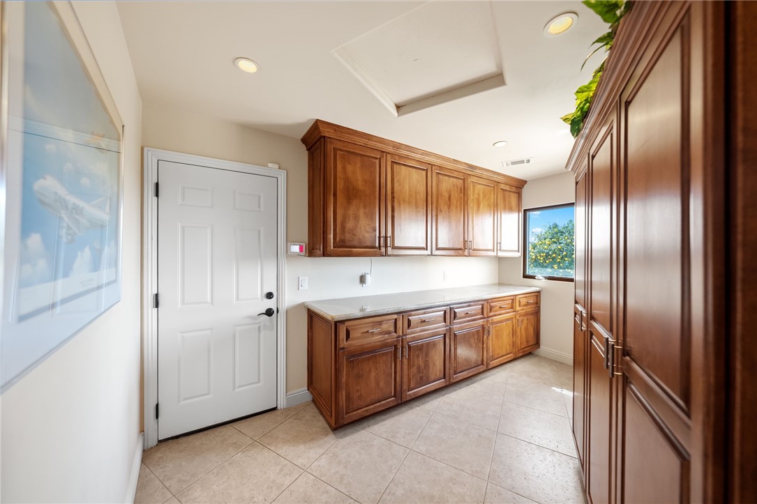 45250 Tomasito Circle