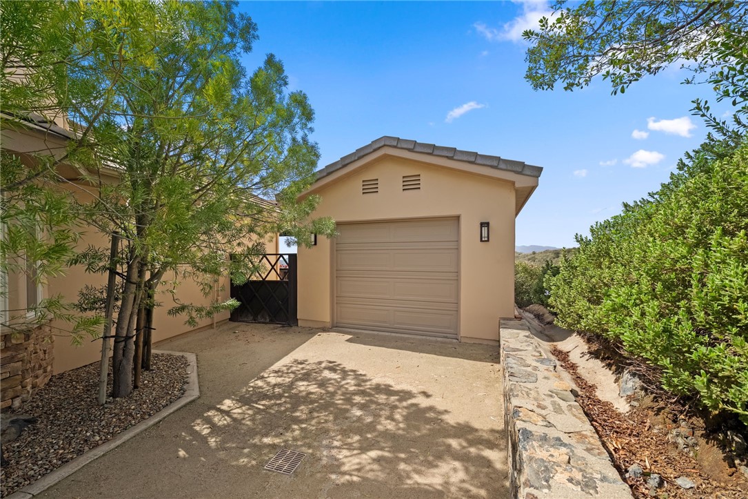 45250 Tomasito Circle