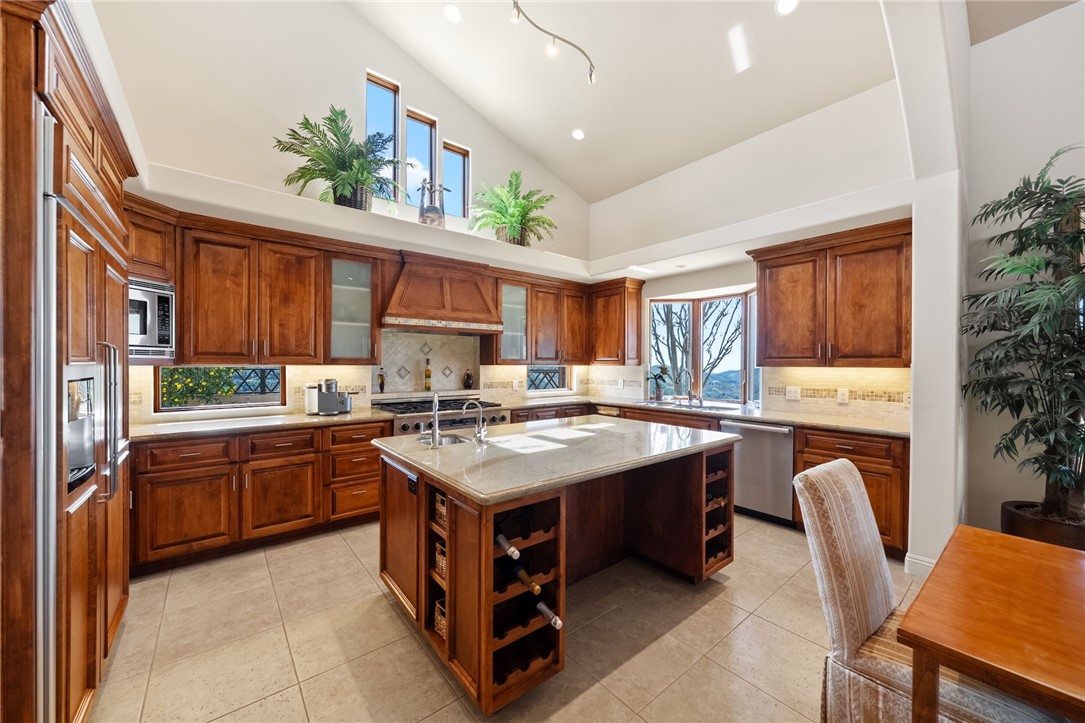 45250 Tomasito Circle