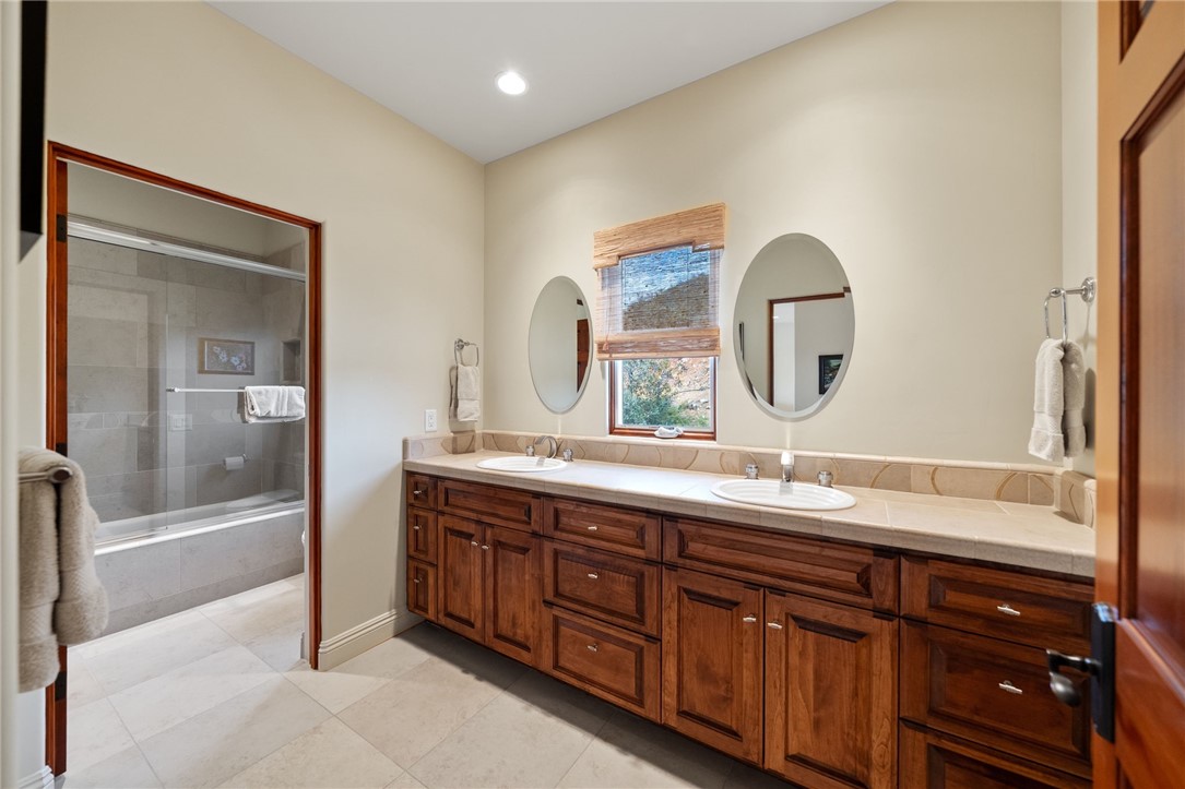 45250 Tomasito Circle