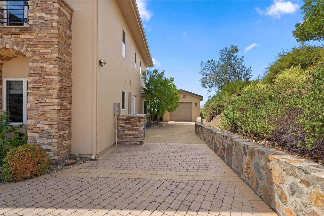 45250 Tomasito Circle