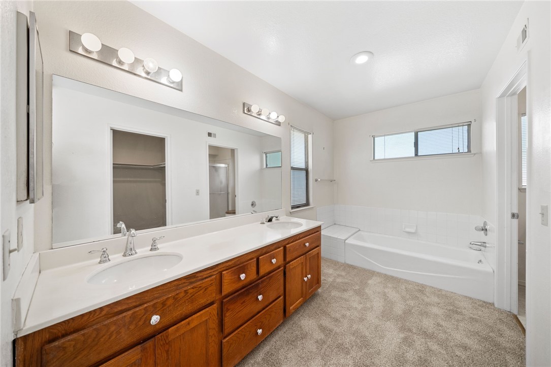 28869 Broken Arrow Circle