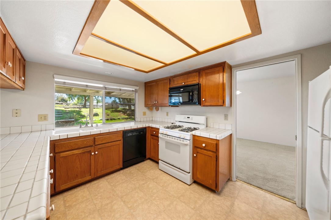 28869 Broken Arrow Circle