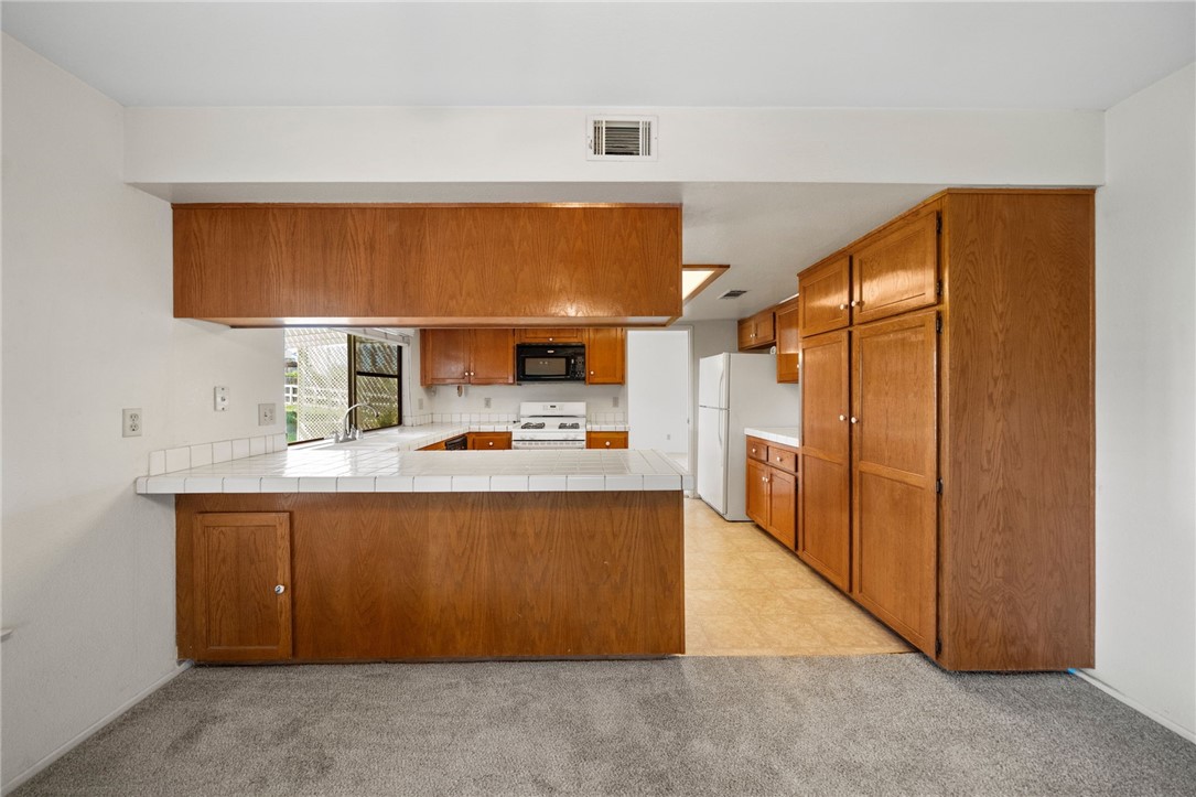 28869 Broken Arrow Circle