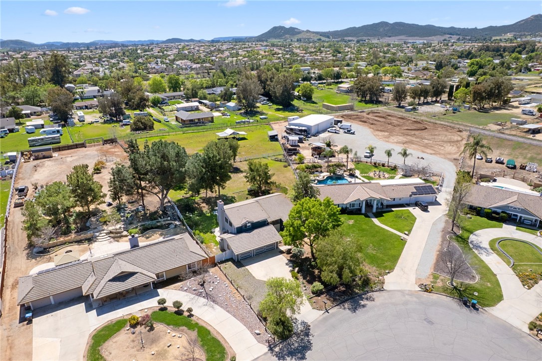 28869 Broken Arrow Circle