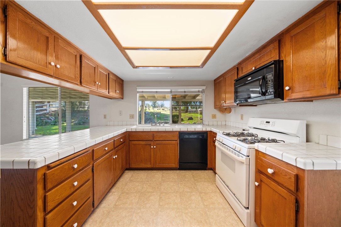 28869 Broken Arrow Circle
