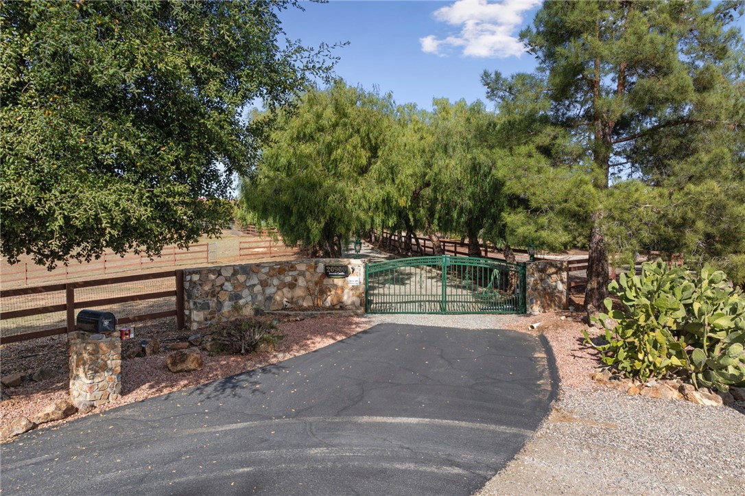 20900 Avenida Castilla