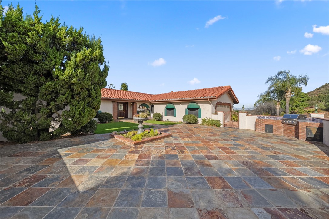 20900 Avenida Castilla