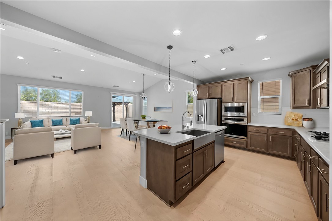 41321 Silver Maple Street