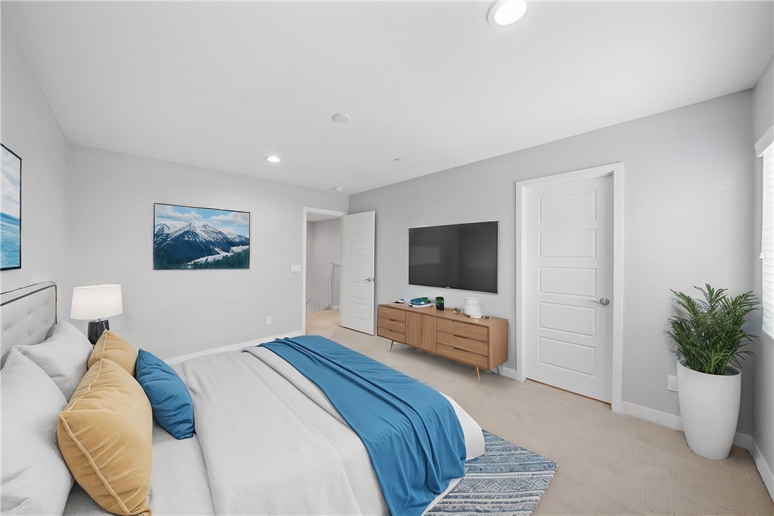 41321 Silver Maple Street