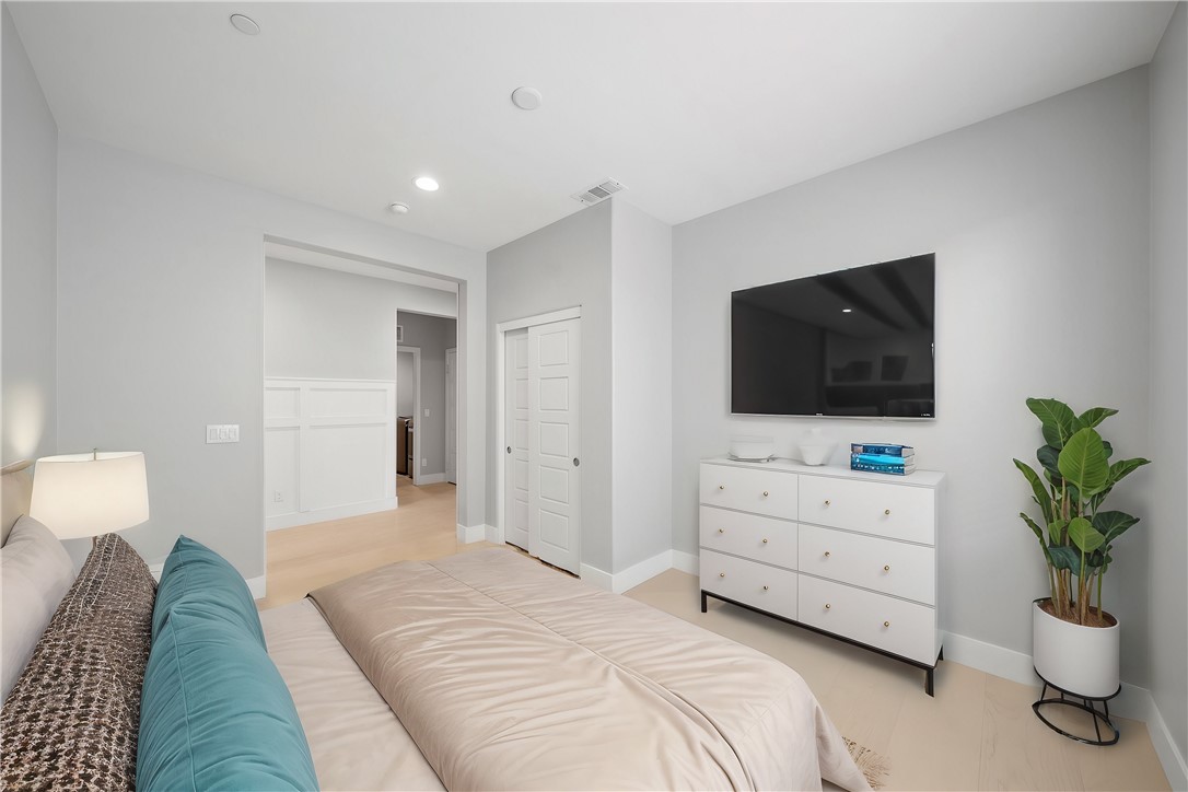 41321 Silver Maple Street