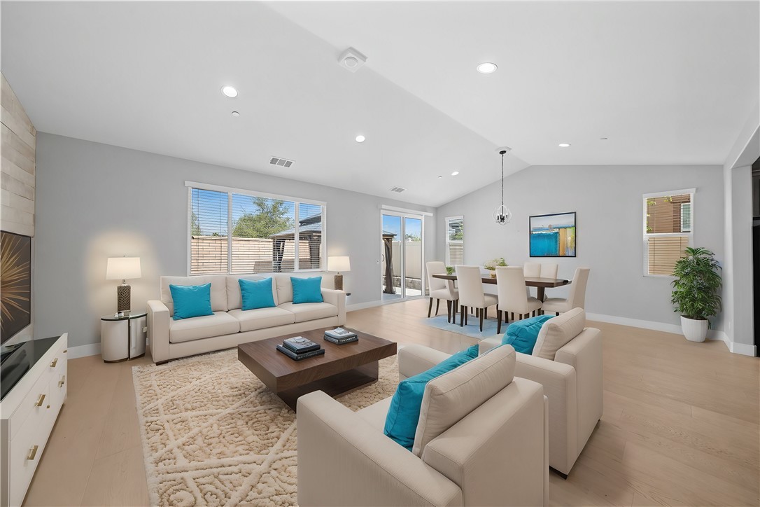 41321 Silver Maple Street