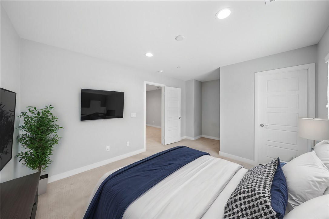 41321 Silver Maple Street