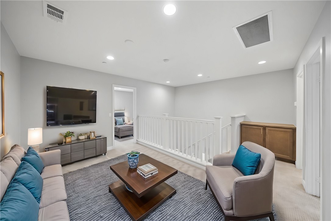 41321 Silver Maple Street