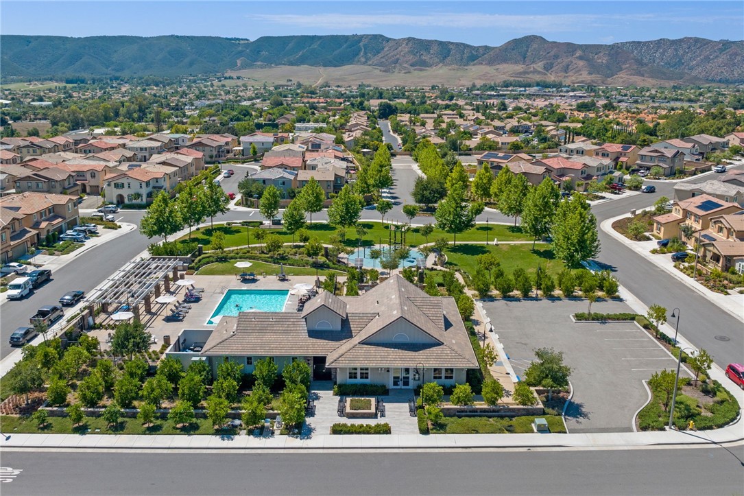 41321 Silver Maple Street