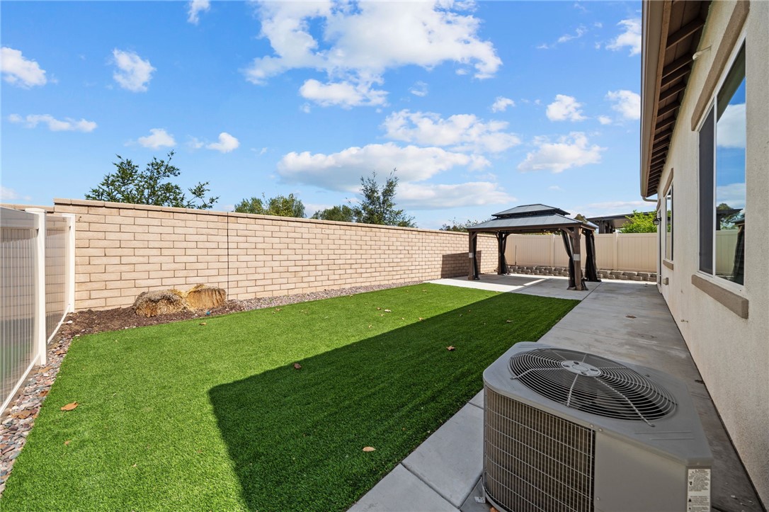 41321 Silver Maple Street