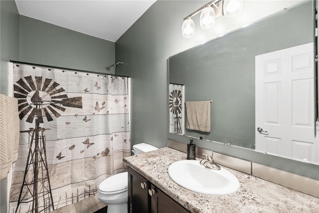 22035 Valley Terrace