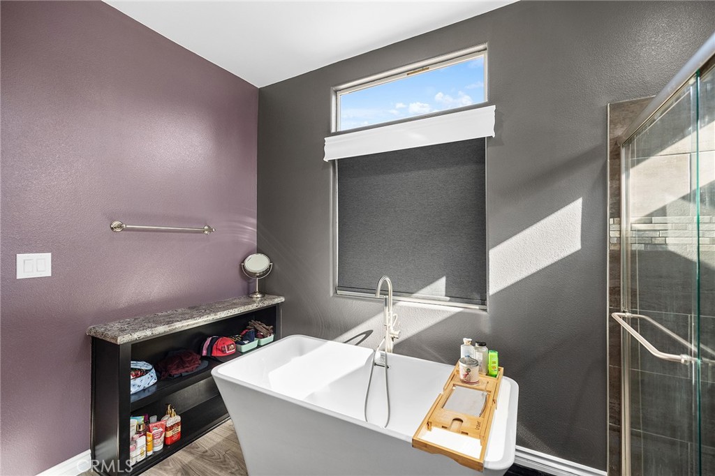 22035 Valley Terrace