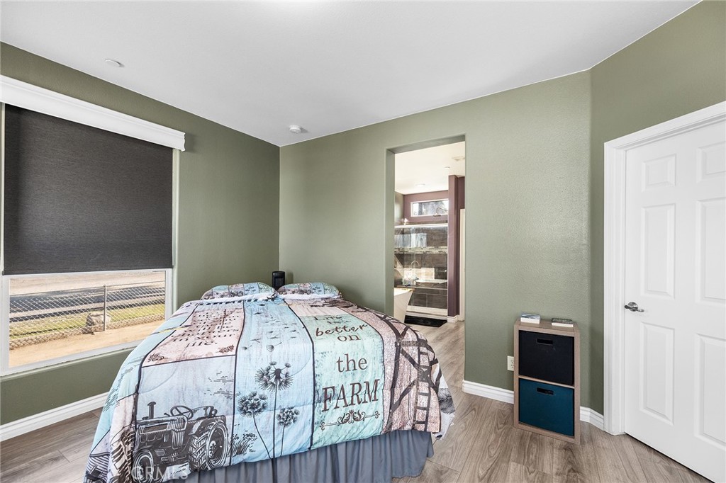 22035 Valley Terrace