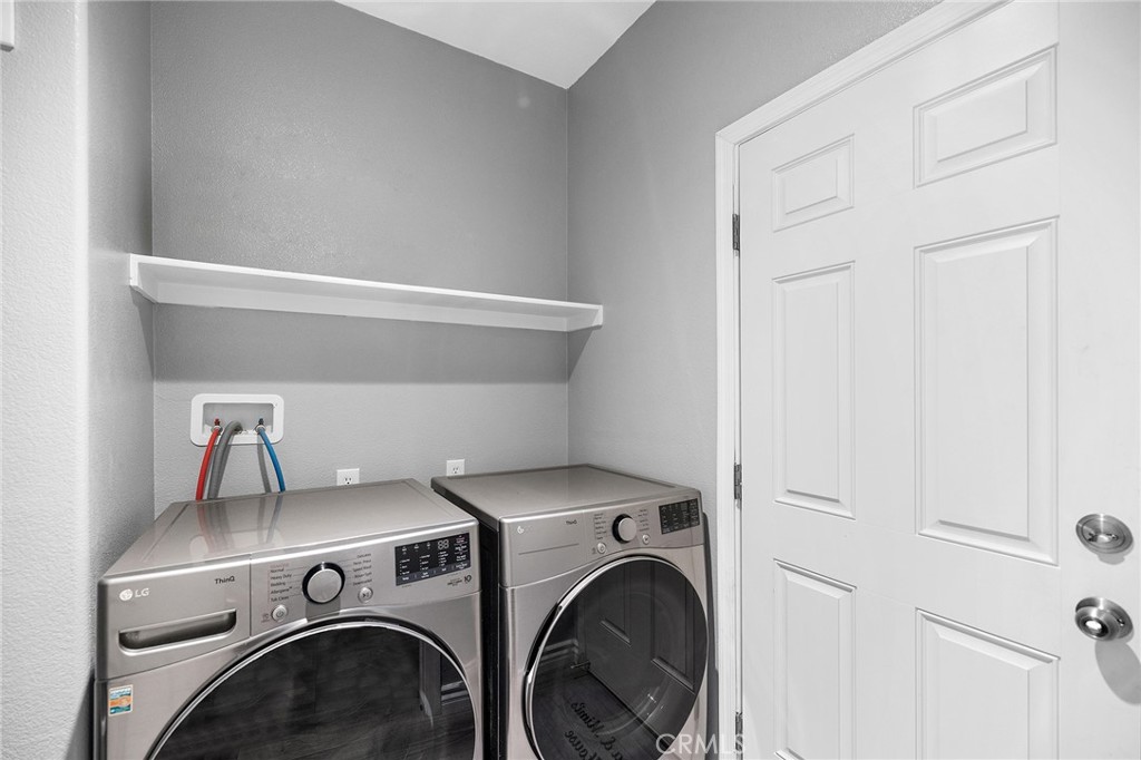 22035 Valley Terrace