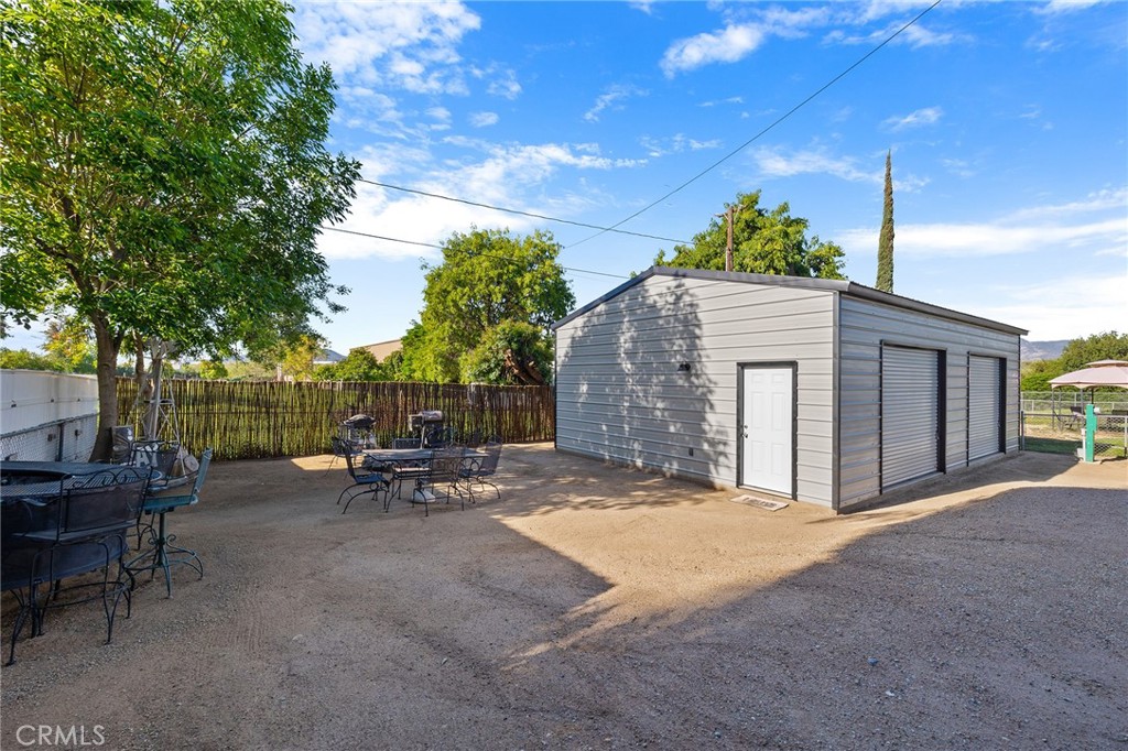 22035 Valley Terrace