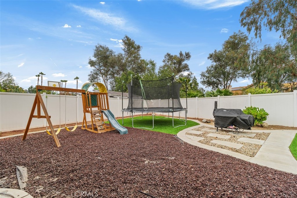 39330 Calle San Clemente