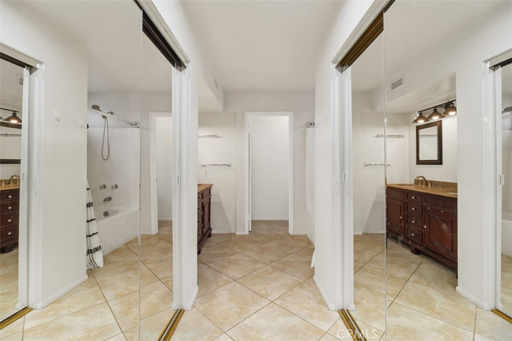 39330 Calle San Clemente