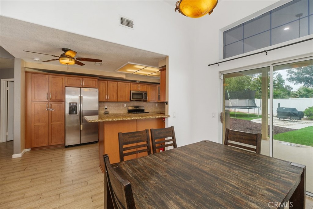 39330 Calle San Clemente