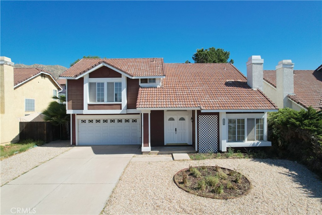 22596 Kinross Lane
