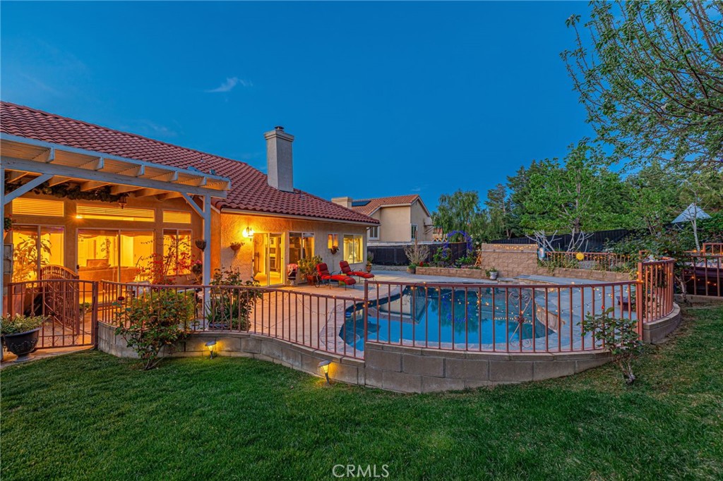 5562 Avenida Classica