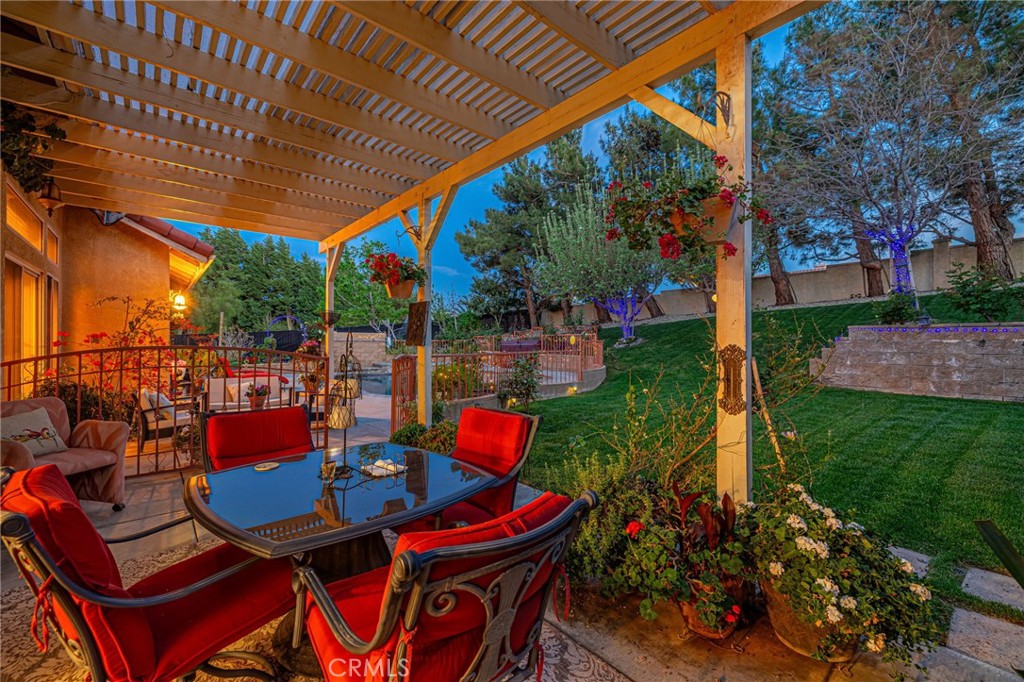 5562 Avenida Classica