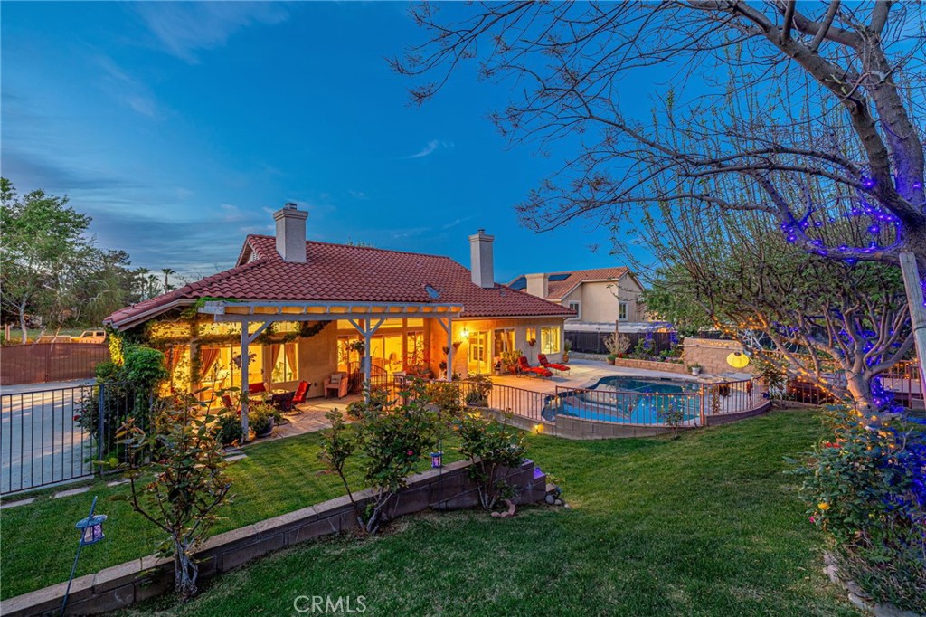 5562 Avenida Classica