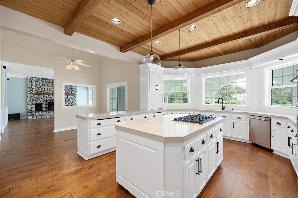 22563 Bear Creek Drive S