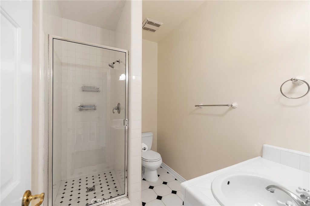 22563 Bear Creek Drive S