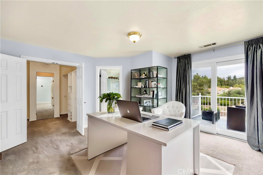 22563 Bear Creek Drive S