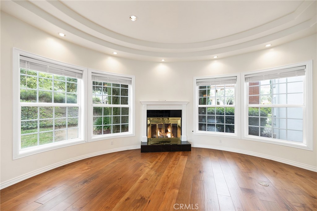 22563 Bear Creek Drive S