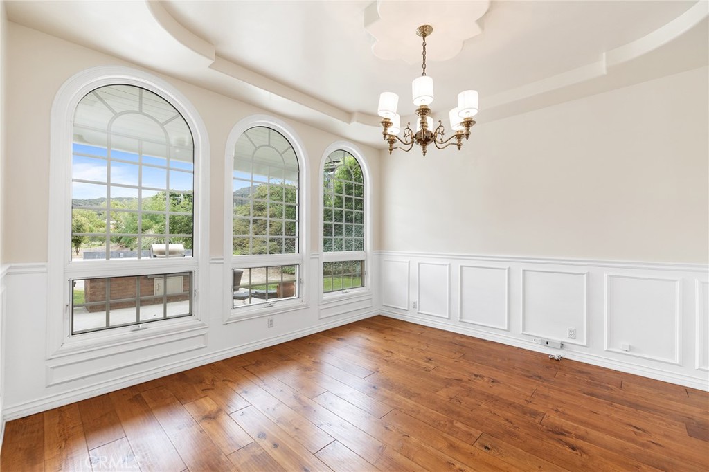 22563 Bear Creek Drive S