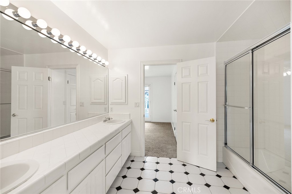 22563 Bear Creek Drive S