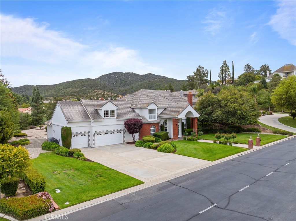 22563 Bear Creek Drive S