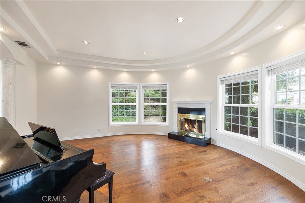 22563 Bear Creek Drive S